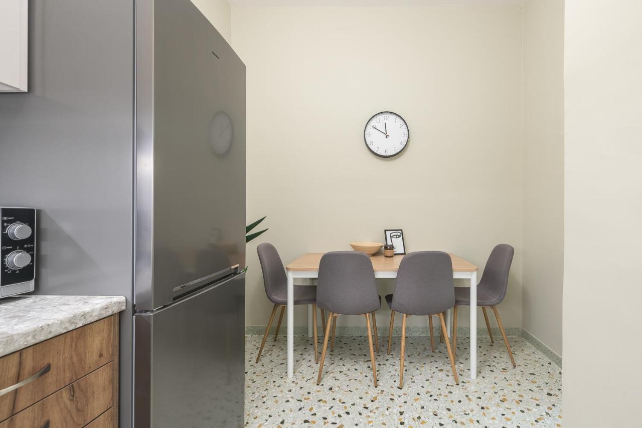 The "Warm" Apartment Atena Exterior foto